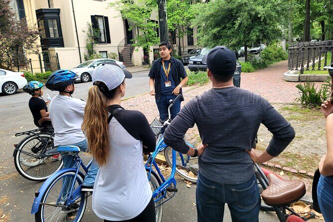 2-Hour Explore Savannah Bike Tour - The ride basics: bikes, helmets, pace, and staying comfortable