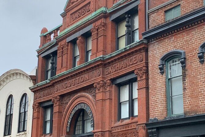 2 Hours Savannah Architectural Tour - Meeting at Abercorn Street, Ending at Lafayette Square