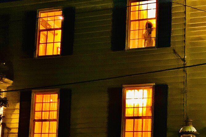 90 Minute Historic Savannah Walking Haunted Bar Pub Crawl - Stop 3: Hamilton-Turner House and the Midnight Garden connection