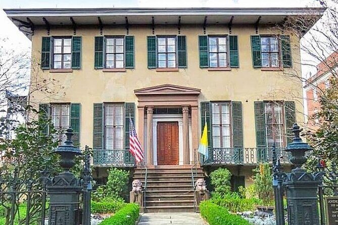 Andrew Low House - Entering the Andrew Low House Museum: Italianate Architecture With a Purpose