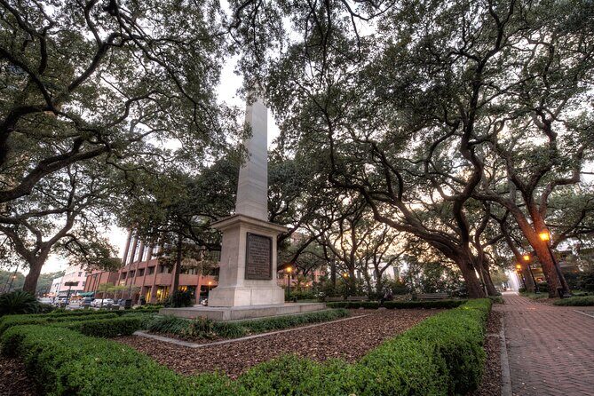 Battles & Brews Pub Crawl in Savannah - Starting at The Public Kitchen & Bar: Your 5:00 PM Launch