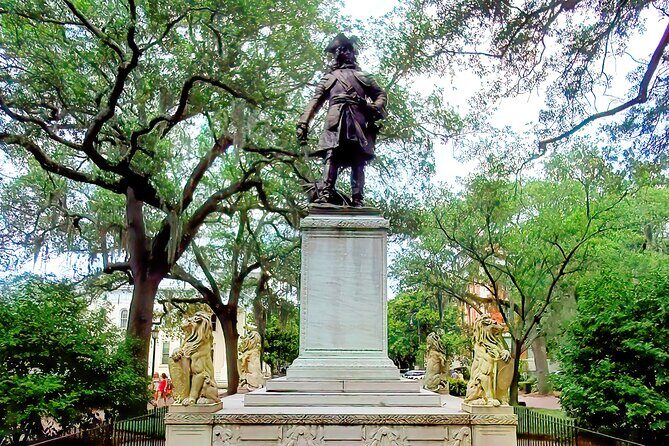 Behind the Plaques - 2 Hour Historical Walking Tour in Savannah - Price and logistics: value for $35, but bring the right expectations