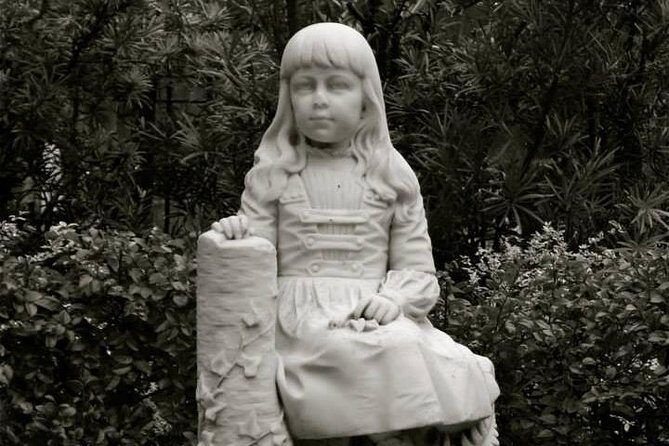 Bonaventure Cemetery Scenic History Art Symbols and Film Tour - Price and Value: What $30 Buys You in Bonaventure