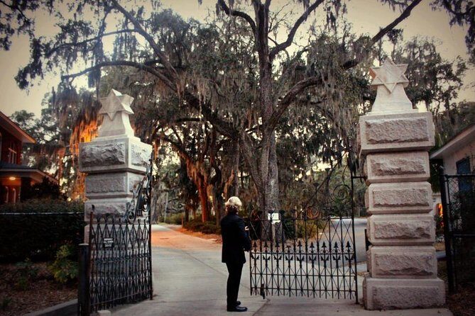 Bonaventure Cemetery's Secret Society Ghost Tour - Who should book this ghost tour (and who might not love it)