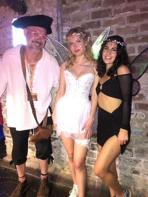 Captain Stoner's Haunted Dive Bar Crawl - Why this Haunted Pub Crawl works in Savannah