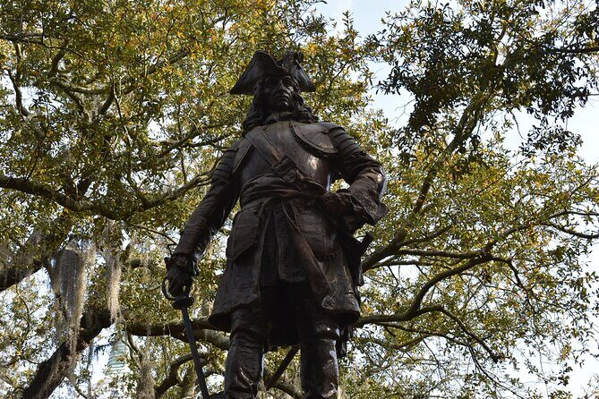 Chippewa Square to Forsyth Park: A Self-Guided Audio Tour of Savannah - Chippewa Square and the Savannah Theatre: The City’s Rhythm Starts Here