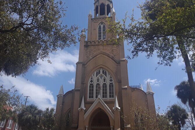 Chippewa Square to Forsyth Park: A Self-Guided Audio Tour of Savannah - Andrew Low House and Girl Scout First Headquarters: Youth and Leadership in Savannah