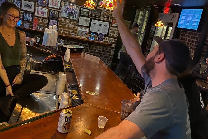 Conjuring Cocktails Pub Crawl - How the Conjuring Cocktails Night Crawl Works