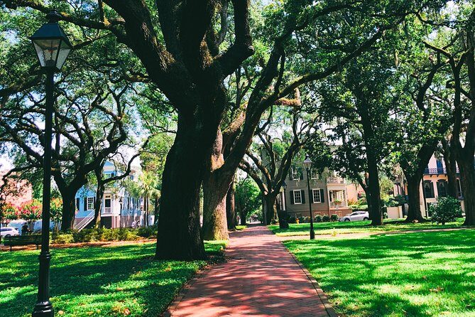 Genteel and Bard's Savannah History Walking Tour - Monterey Square Area: Mercer Williams House Museum and Key Monuments