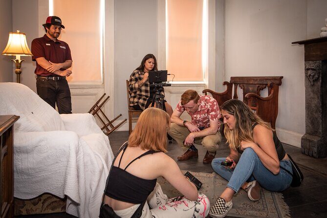Ghost Hunters Paranormal Investigation - What happens during the two hours inside the building