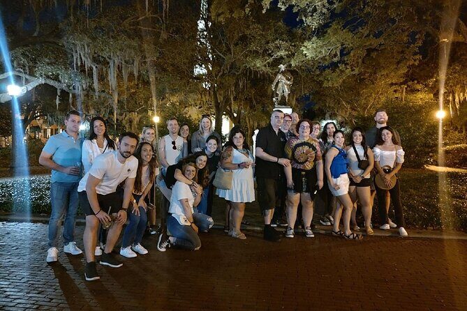 Hell Cat Ghost Tour - Savannah's Haunts and Horror - 9:00 pm start at Columbia Square: how the night gets rolling