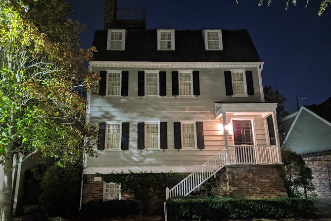 Hell Cat Ghost Tour - Savannah's Haunts and Horror - The camera-and-orbs factor: fun, not a guarantee