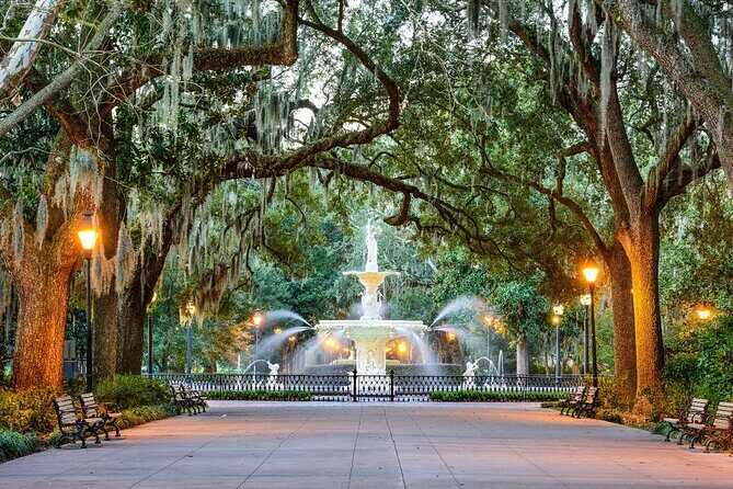 Historic Savannah Self-Guided Audio Walking Tour Bundle - Moon River Brewing, the riverfront, and the Shrimp Factory: ghosts with a scenic soundtrack