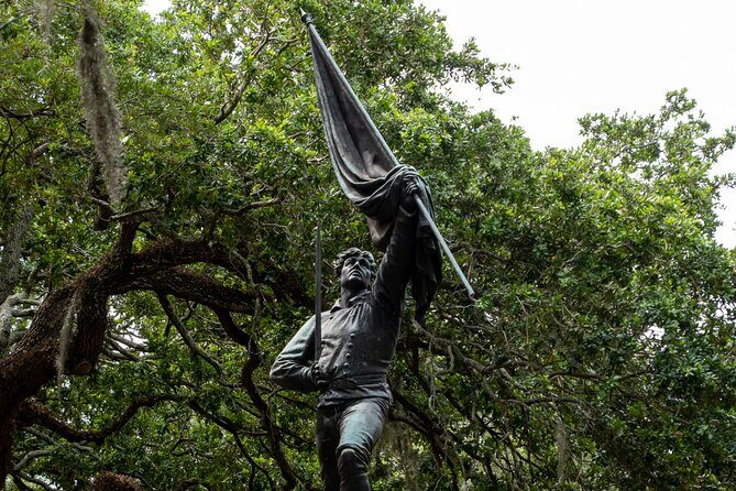 Historic Savannah Self-Guided Audio Walking Tour Bundle - Hampton-Lillibridge House and the Marshall House: the city’s darker reputation