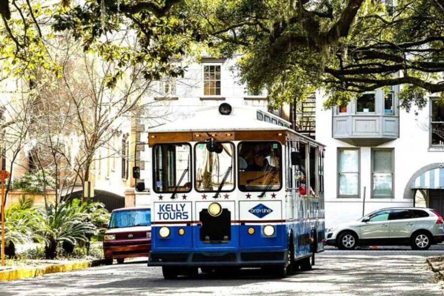 Savannah: 1.5-Hour Guided Trolley Tour with Shuttle Service - Getting Oriented: Where the Tour Starts and How the Shuttle Works