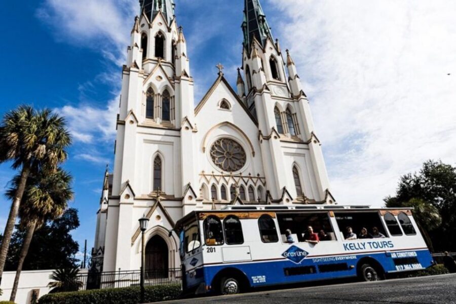 Savannah: 1.5-Hour Guided Trolley Tour with Shuttle Service - Using Unlimited Shuttles Like a Local (River Street to Forsyth Park)