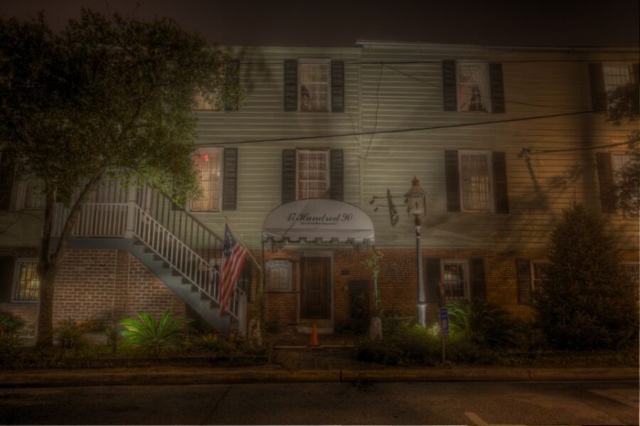 Savannah: Adults-Only Dead of Night Walking Tour - A 90-Minute Night Walk That Feels Adult (and Truly Dark)