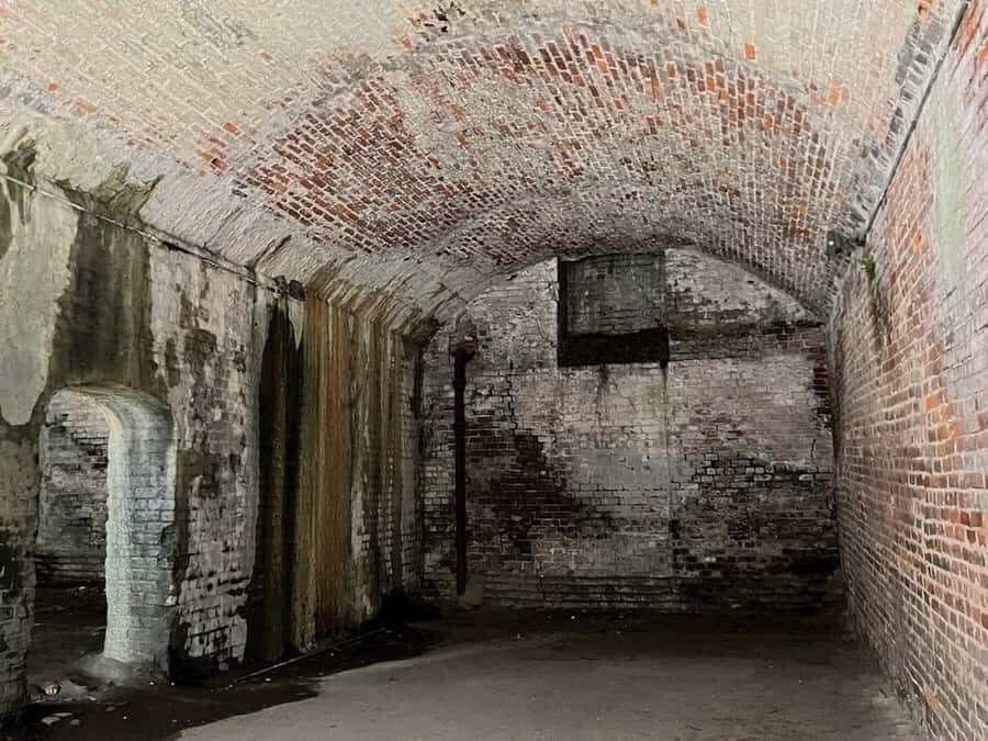 Savannah: African American History Tour - River Street: Warehouses, Cotton, and Forced Labor