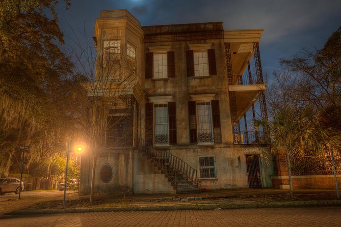 Savannah Beyond Good & Evil Tour - The Walk Itself: Timing, Surfaces, and Staying Comfortable