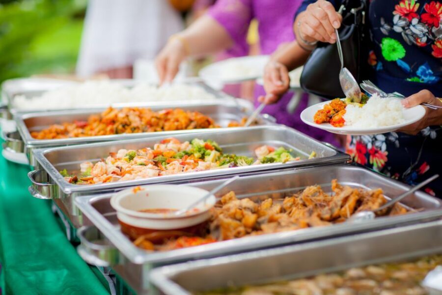 Savannah: Buffet Dinner Cruise with Live Entertainment - Where to go: River Street ticket office and parking strategy