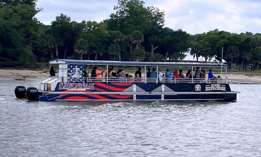 Savannah: Dolphin Spotting and Wildlife Eco Cruise - Where you board on River Street Landing and how early to show up