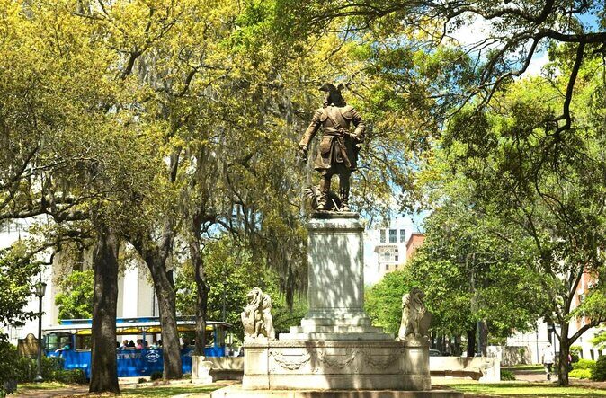 Savannah Ghost Tour with the Guy in the Kilt + Bar Stops - Key things to know before you go