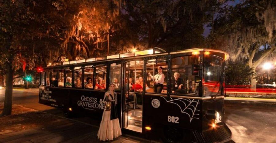 Savannah: Ghosts and Gravestones Tour with Low House Entry - Key things that make this tour worth your time