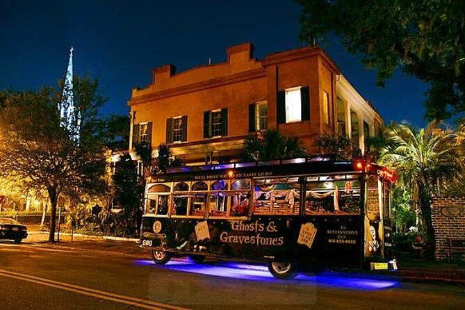 Savannah Ghosts & Gravestones Trolley Tour - How scary is it, really? (PG-13 with real limits)