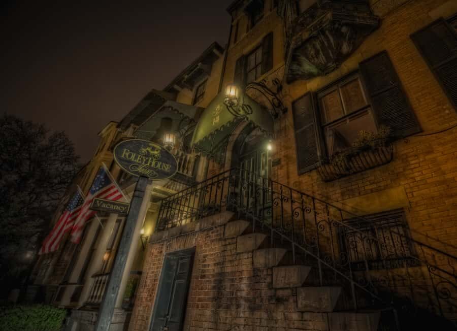 Savannah: Grave Tales Walking Tour - Savannah Grave Tales Walking Tour: What You’re Really Buying