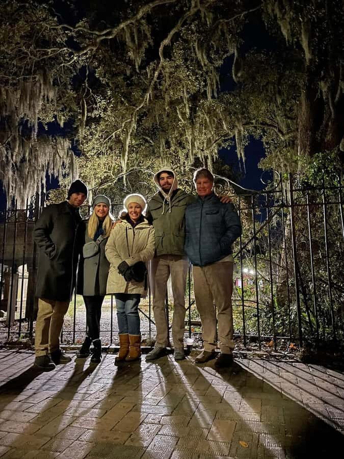 Savannah: Grave Tales Walking Tour - Haunted mansions and historic homes: what to notice while you walk