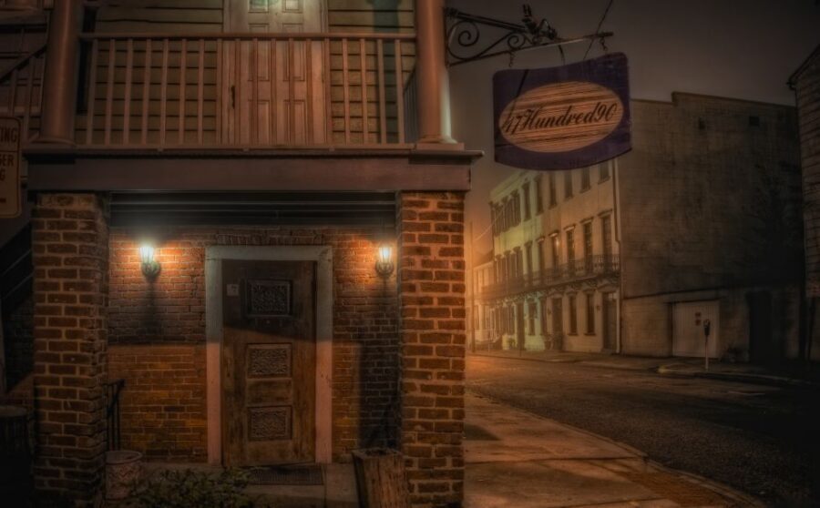 Savannah: Haunted Pub Crawl - Meeting by Churchill’s: Your 2-hour night kickoff