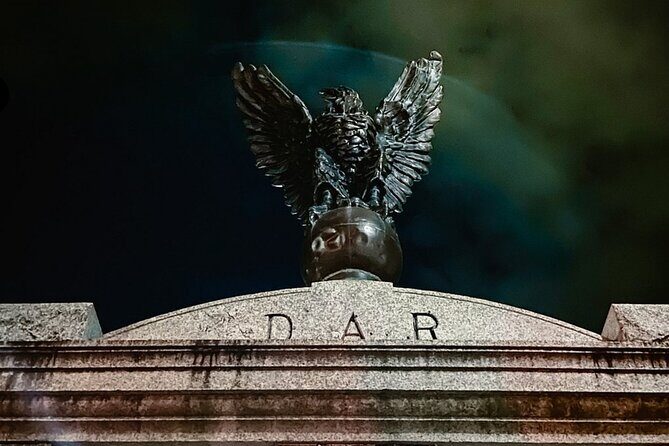 Savannah Haunted Pub Crawl Walking Tour - What Makes the Storytelling Work (When It Works)