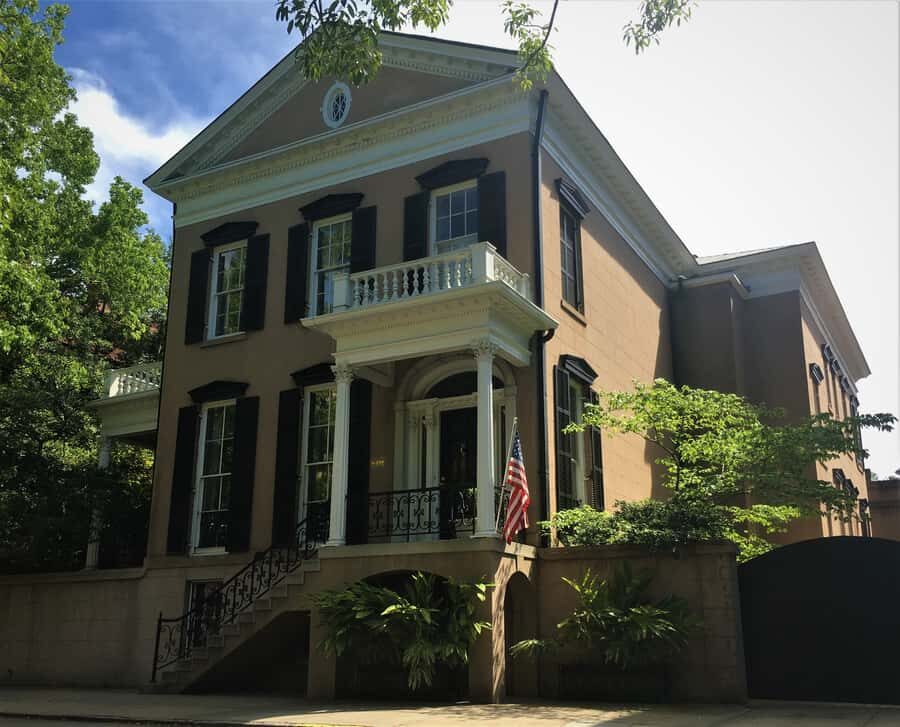 Savannah: Highlights Off the Beaten Path Guided Walking Tour - Key highlights to look for