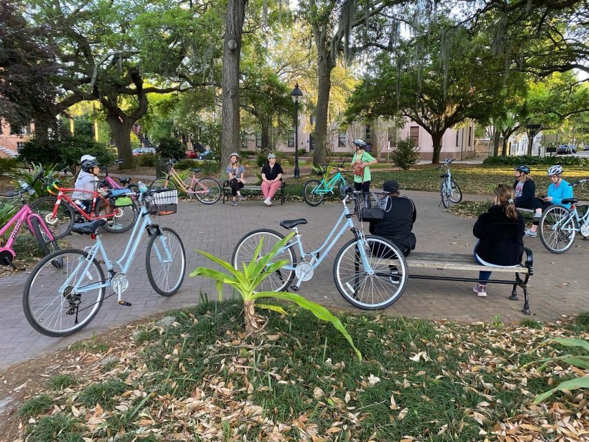 Savannah: Historic District Guided Bike Tour - 2 Hours, 8–10 Stops: the route from Cathedral Basilica to Jones Street