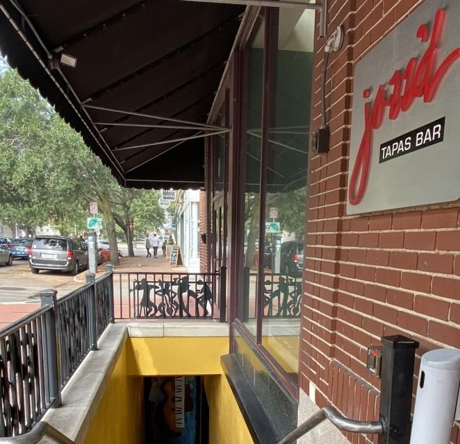 Savannah: Historic Drinks in a Historic City - Why Savannah’s Historic Drinks Feel Like a Real Night Out