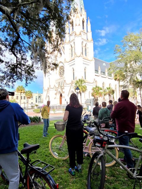 Savannah: Historical Bike Tour with Tour Guide - Key highlights before you pedal off