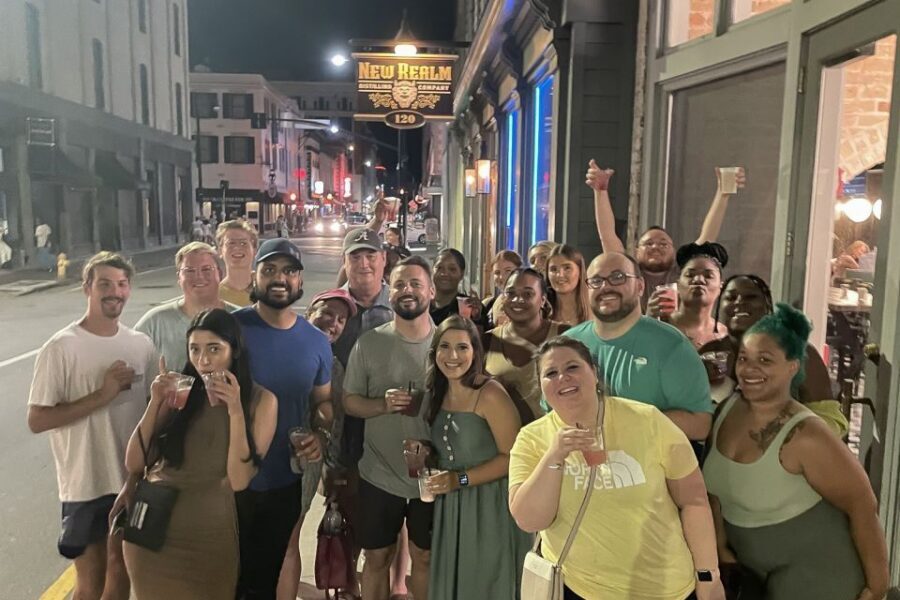 Savannah: Historical Pub Crawl Tour with Drinks Included - How the 2-Hour Crawl Works: Walking Pace + Three Drinks