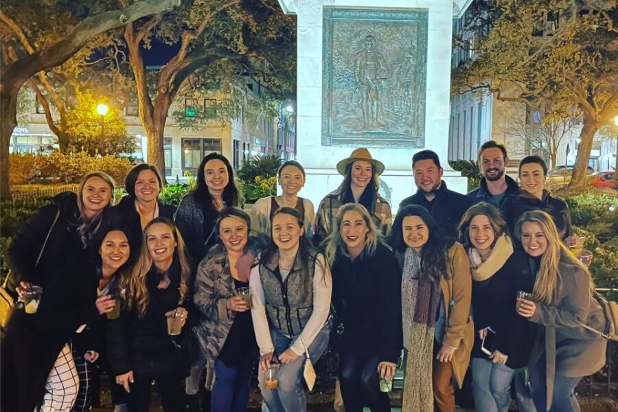 Savannah: Historical Pub Crawl Tour with Drinks Included - Savannah’s Macabre Past: Ghost Sightings and Dark Deeds, With Context