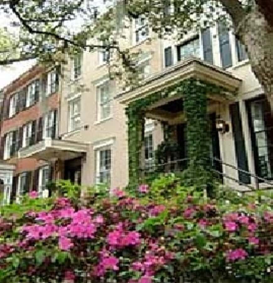 Savannah: History and Architecture Homes Walk - Owens-Thomas House: Regency detail you can actually see