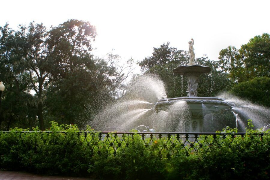 Savannah: History and Culture Walking Tour - The Walking Route: Squares, Colonial Landmarks, and Civil War Clues