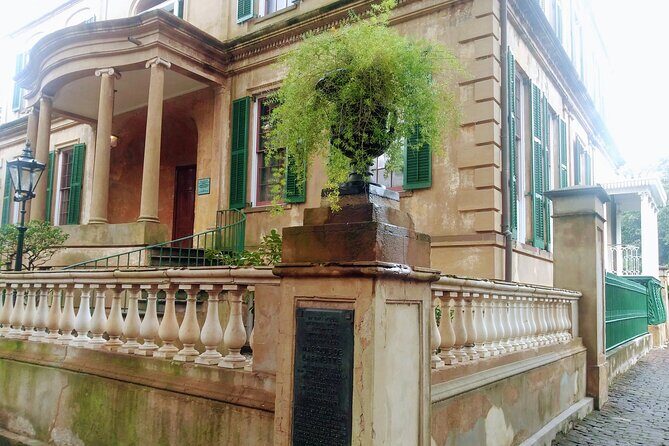 Savannah History plus Coffee and Chocolate Walking Tour - Who this tour fits best