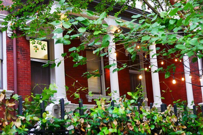 Savannah History Walking Tour - Meet the Guides: Anthropologist + Sixth-Generation Local Storytelling