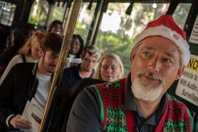 Savannah Holiday Sights and Festive Nights Trolley Tour - City Market and Father Christmas: the easy holiday win at the end