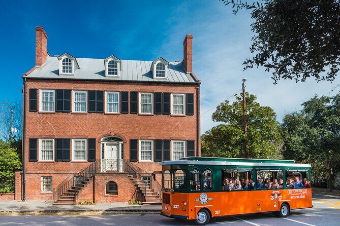 Savannah Holiday Sights and Festive Nights Trolley Tour - Who should book this tour, and who might want a different plan