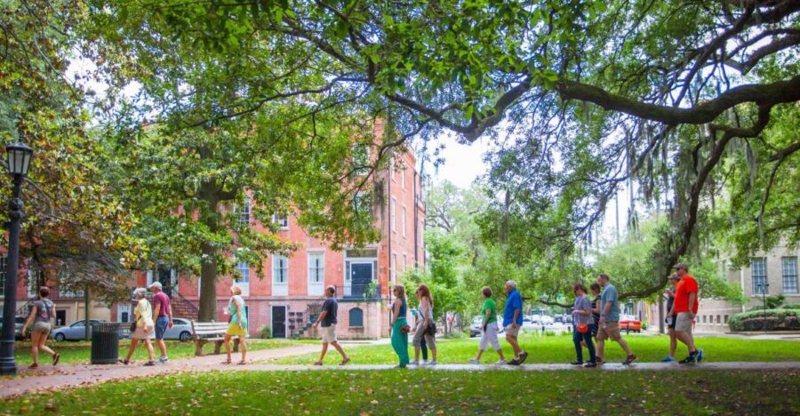 Savannah: Local Favorites Walking Food Tour - Key things I’d bet you’ll notice fast