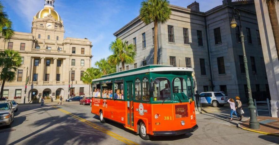 Savannah: Old Town Hop-On Hop-Off Trolley Tour - Boarding and Timing: How to Think About the Day