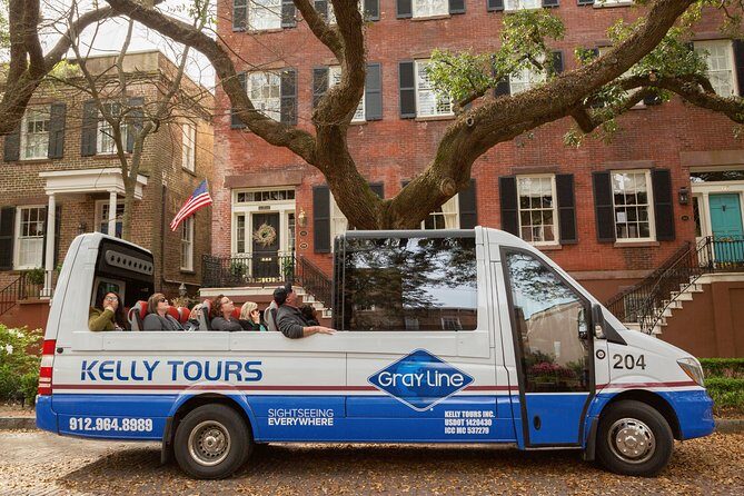 Savannah Open Top Panoramic City Tour with Live Narration - Mansions, churches, parks, and the Oglethorpe grid