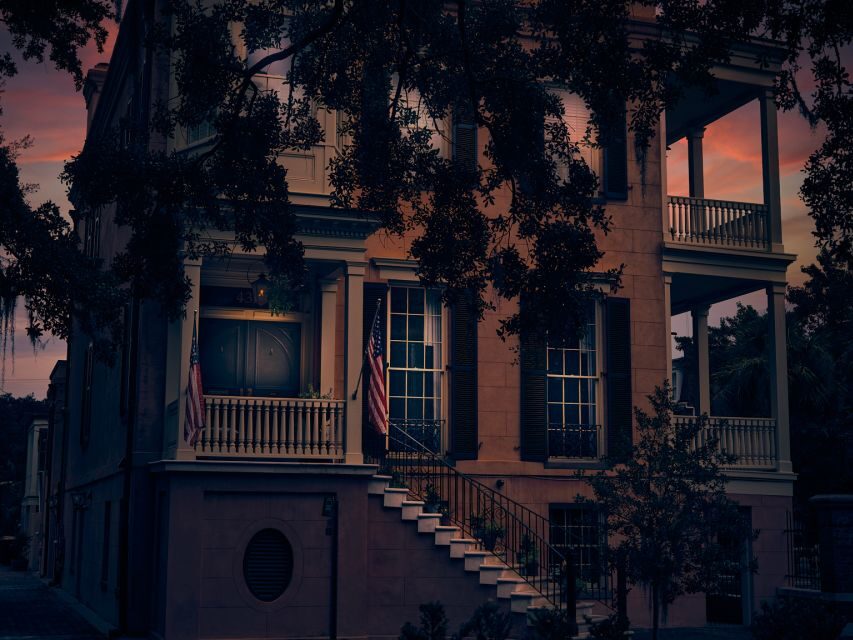 Savannah: Sixth Sense Savannah Ghost Tour - Guides Make or Break It: What to Expect From the Storytelling