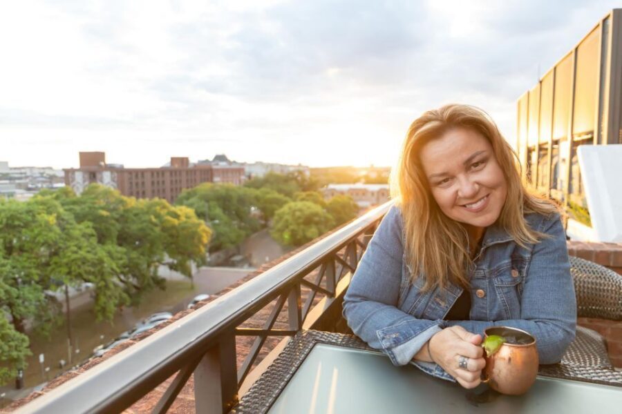 Savannah: Southern Traditions Dinner Tour - $105 for a full meal plus a Georgia pub drink (what you’re really paying for)