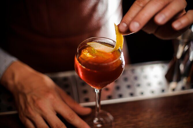 Savannah Strangled not Stirred Pub Crawl - Drinks, the 21+ rule, and what you should bring
